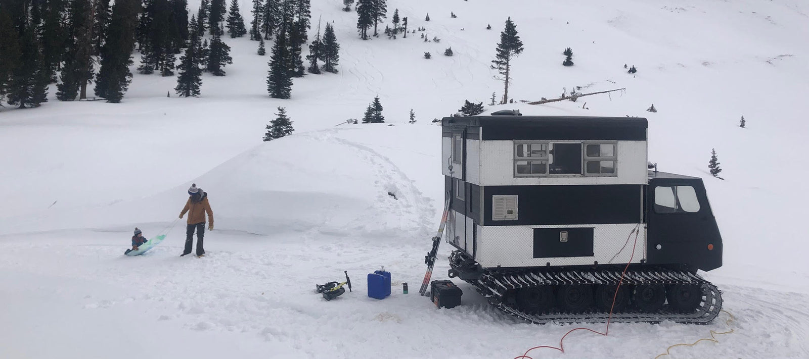RIGS WE DIG: SNOW CAT CAMPER