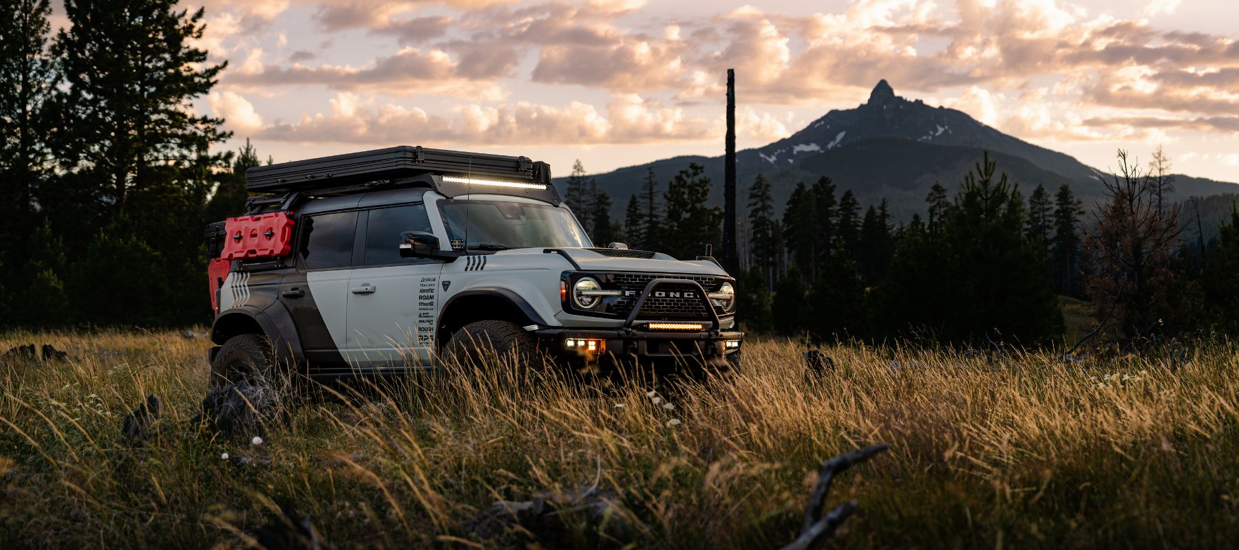 Rigs We Dig: Fronco Bronco 2021 Ford Bronco with Roam Desperado RTT - HEST